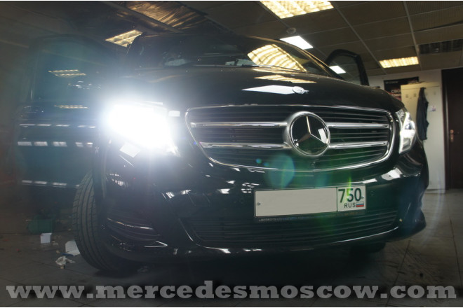 Установка потолочного монитора и медиаплеера Dune HD для Mercedes V-Class W447